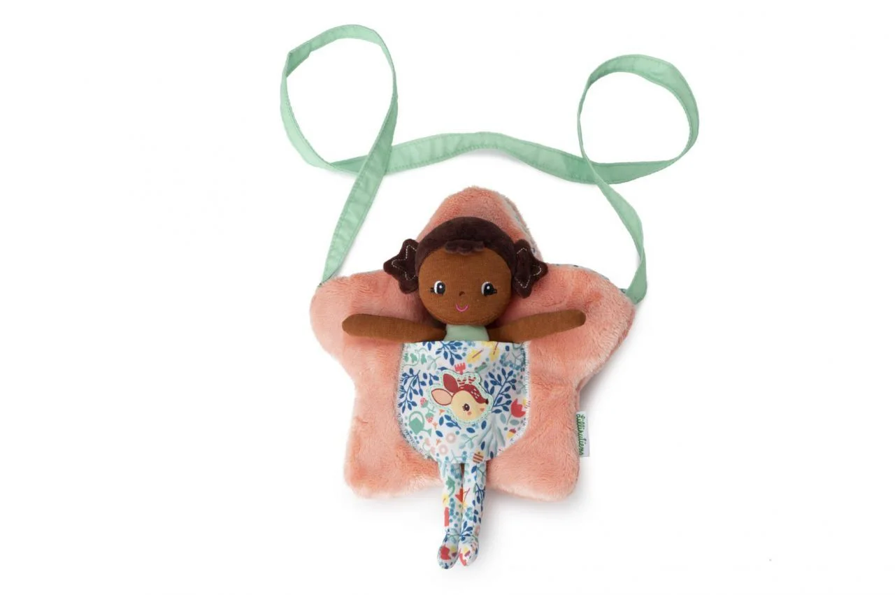 MUÑECA ANNA CON BOLSO DE ESTRELLA